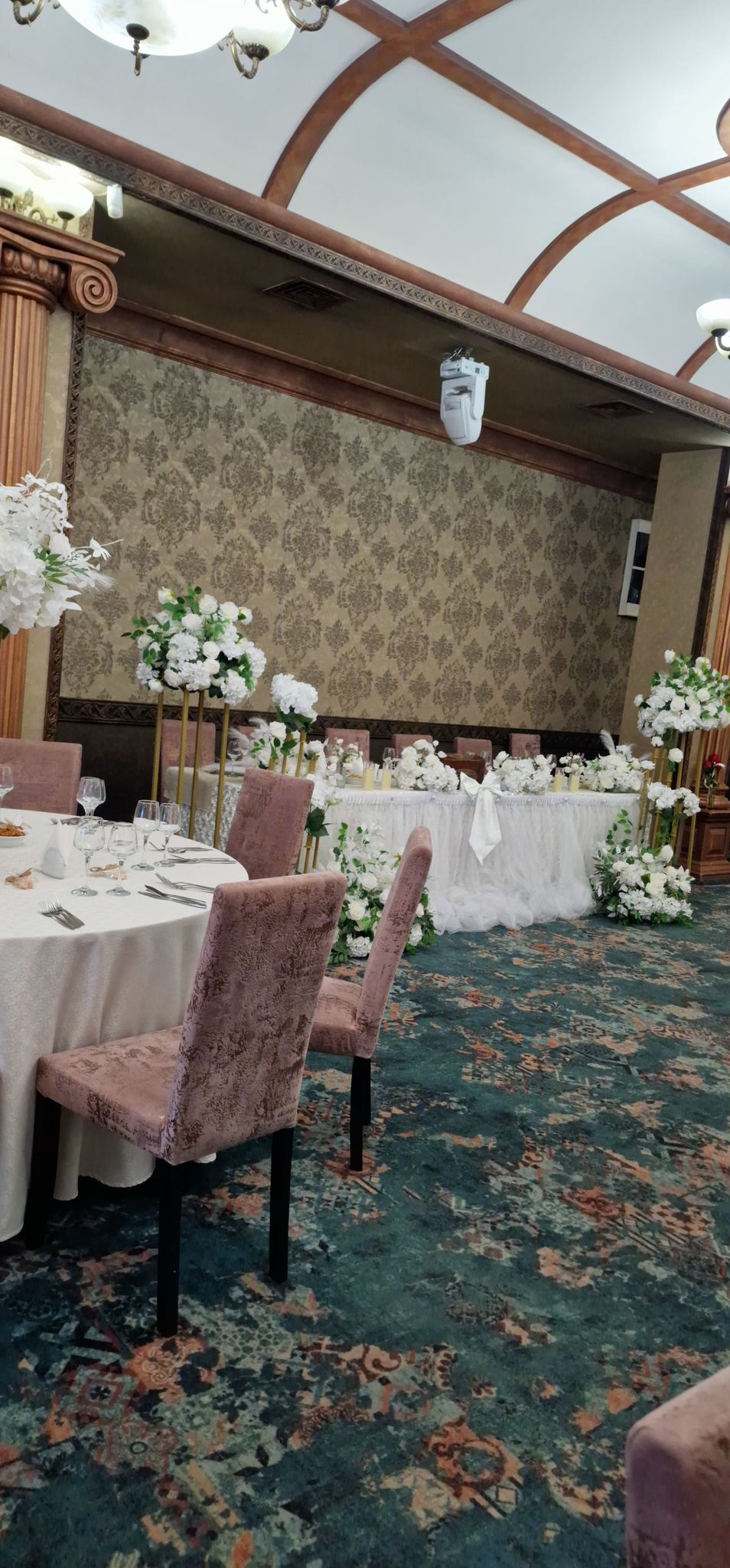 Salon Baroque Restaurant Topolog 3