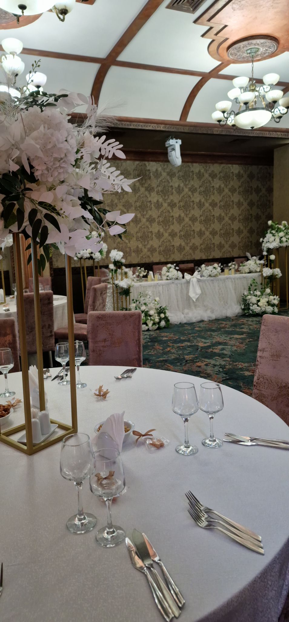 Salon Baroque Restaurant Topolog 4